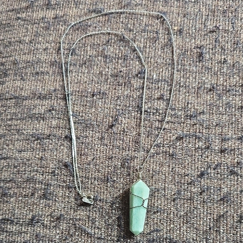 Vintage Silver Tone Necklace With Green Amazonite Double Point Wire Wrapped Gem
